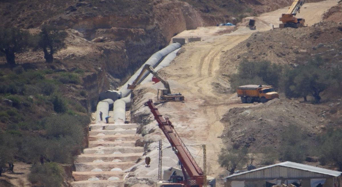 Building the elements of life.