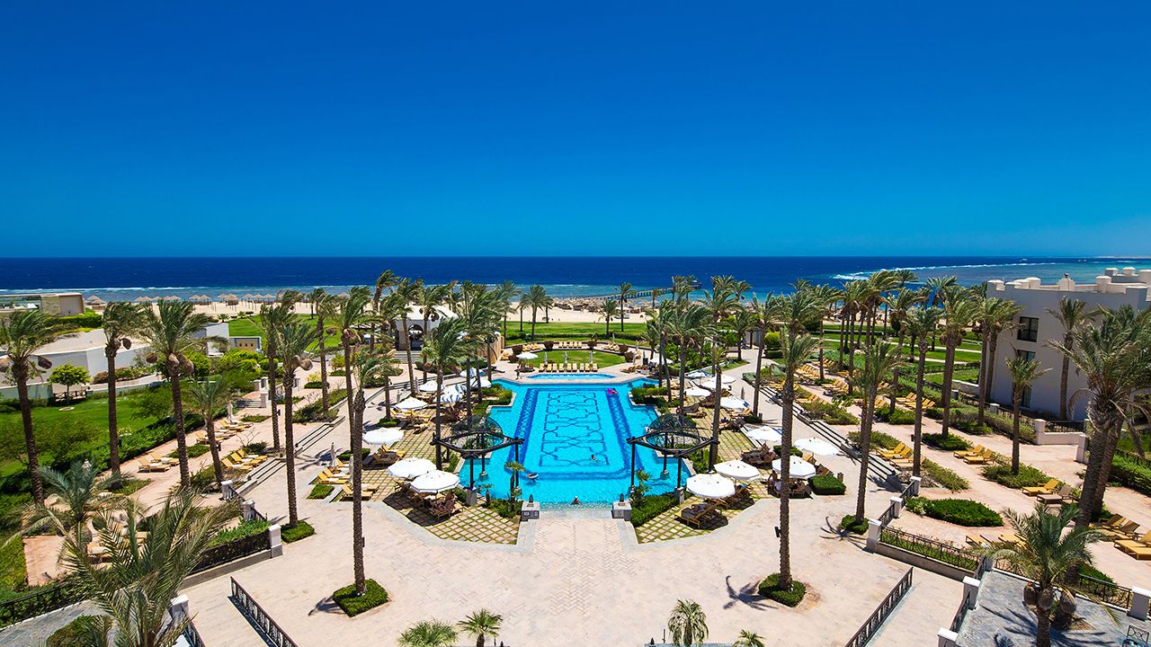 Building the elements of life.